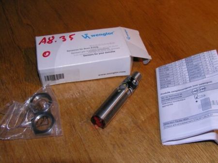 NEW - Wenglor LD86PCV3 Photoelectronic Retro-Reflex Sensor original box