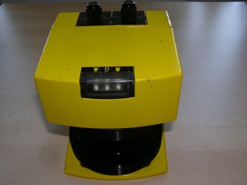 SICK PLS101-316 1 016 190 / 1016190 Laser Lightguard scanner used fair condition