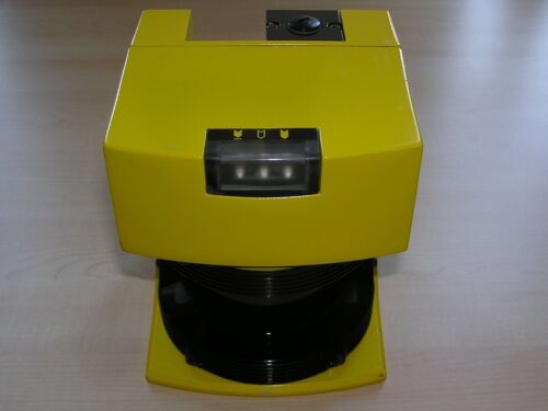 SICK PLS101-316 1 016 190 / 1016190 Laser Lightguard scanner used excellent READ