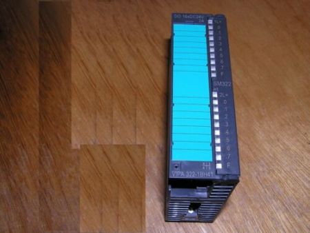 VIPA 322-1BH41 E:2 SM322 DO16xDC24V 2A used as new condition