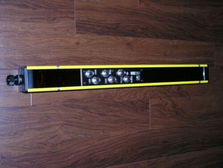 NEW - Pepperl Fuchs VISOLUX SLPCM30-2-R/31 417845 Receiver in original open box