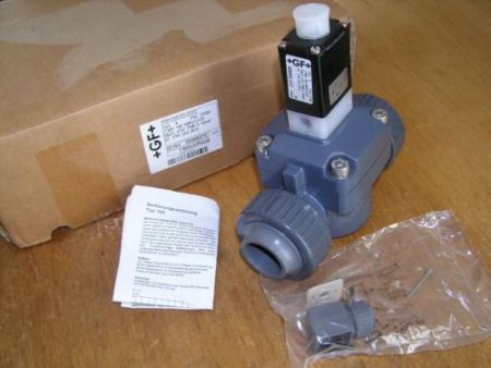 NEW - GF 199165014 Type 165 Solenoid valve 2/2 ways 230V PVC-U/EPDM 32D N25
