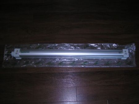 NEW old stock - ASCO Numatics G450A5SK0700A00 Series G450 cylinder with tie rod