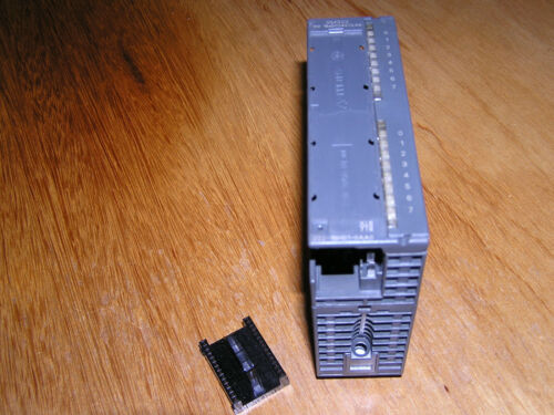 Siemens 6ES7322-1BH01-0AA0 E:05 Simatic S7-300 SM322 DO16 as new condition