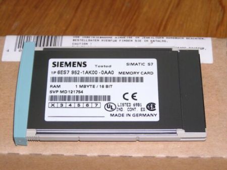 NEW - Siemens 6ES7952-1AK00-0AA0 S7-400 RAM MEMORY 1MB E:02 open original box