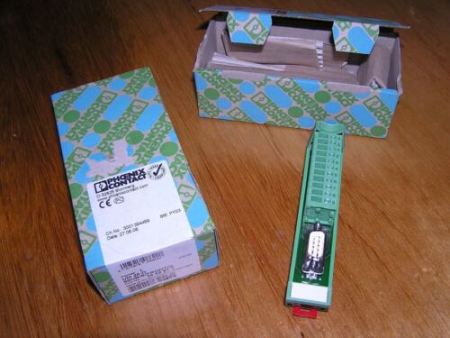 NEW - Lot of 2x Phoenix Contact 2959573 VARIOFACE UM 25-D 9SUB/S/FRONT/Q