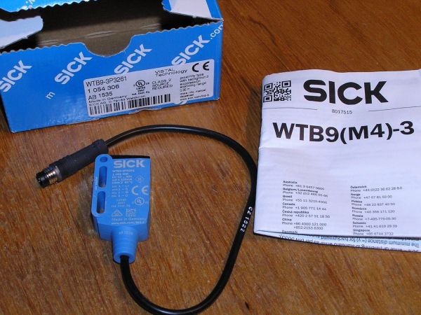 NEW - SICK WTB9-3P3261 1 054 306 / 1054306 Photoelectric Proximity sensor