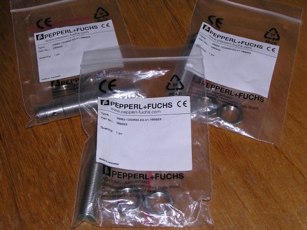 NEW - Lot of 3x Pepperl+Fuchs NBB2-12GM50-E2-V1 Part no. 089923 Inductive sensor